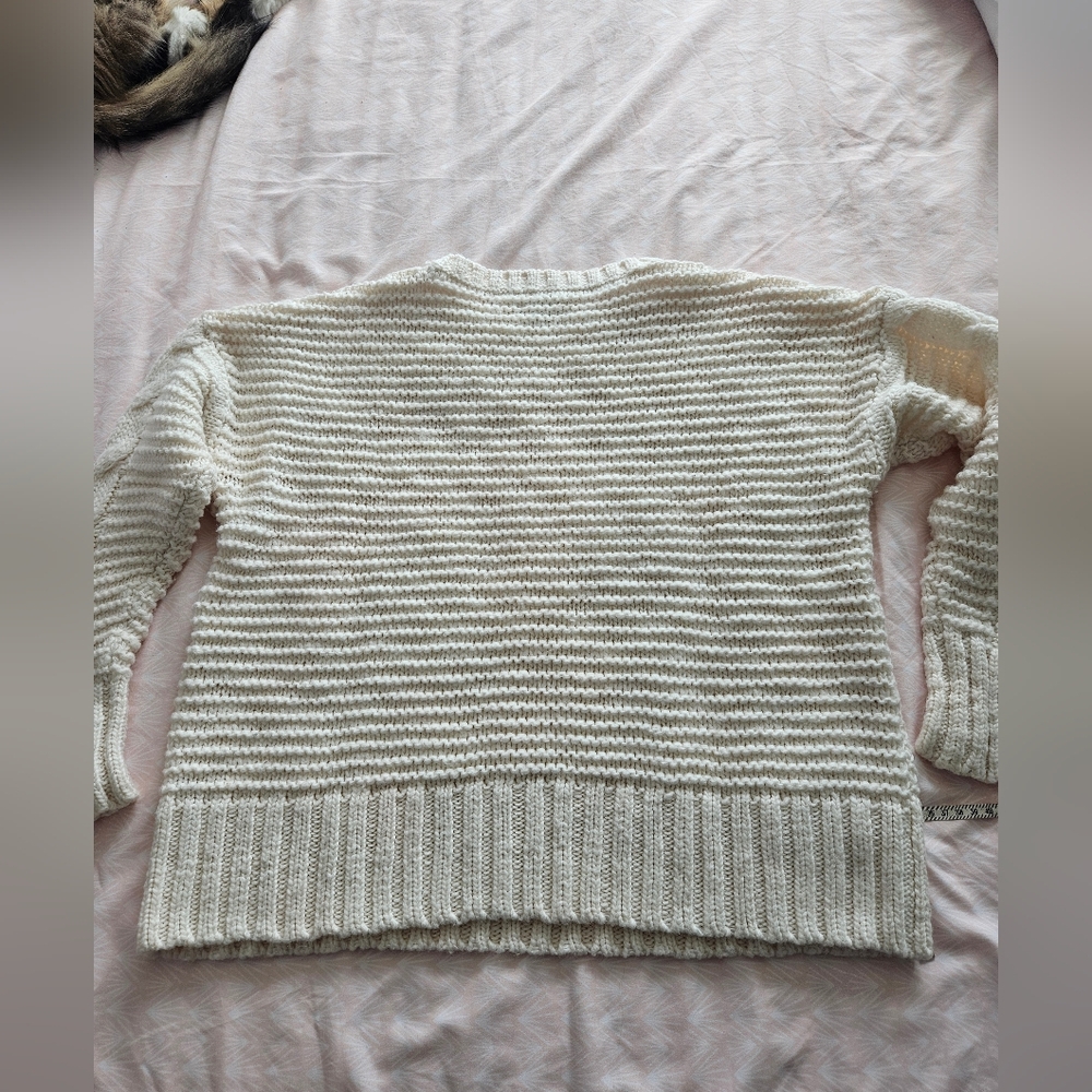Women's AE sweater - Picture 6 of 6